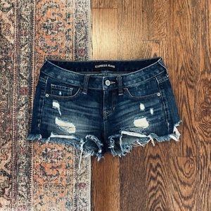 EXPRESS Shorts